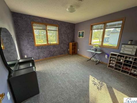 1710 S Franklin New Ulm MN 56073