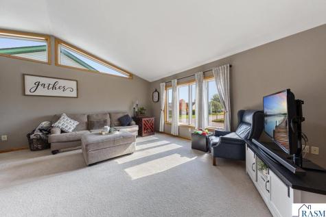 152 Swan Lane Mankato MN 56001
