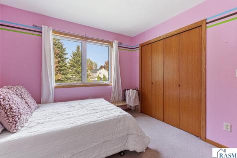 152 Swan Lane Mankato MN 56001