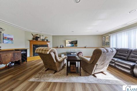 152 Swan Lane Mankato MN 56001