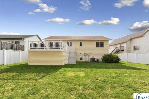152 Swan Lane Mankato MN 56001