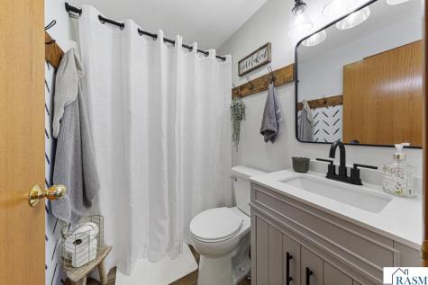152 Swan Lane Mankato MN 56001