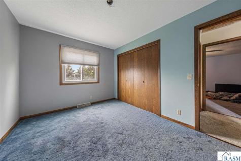 109 E Windsor Court Le Sueur MN 56058