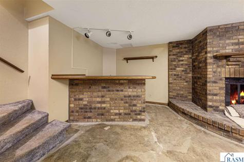 109 E Windsor Court Le Sueur MN 56058