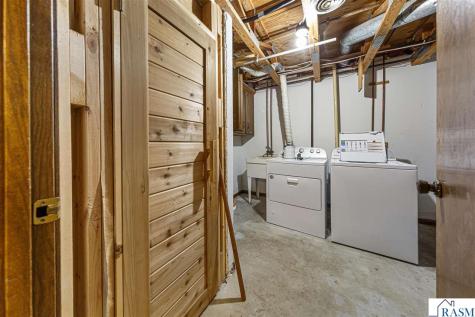 109 E Windsor Court Le Sueur MN 56058