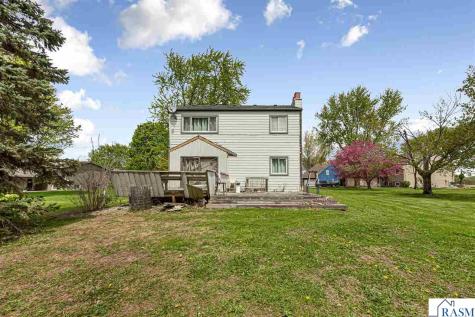 109 E Windsor Court Le Sueur MN 56058