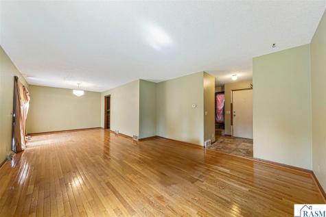 109 E Windsor Court Le Sueur MN 56058