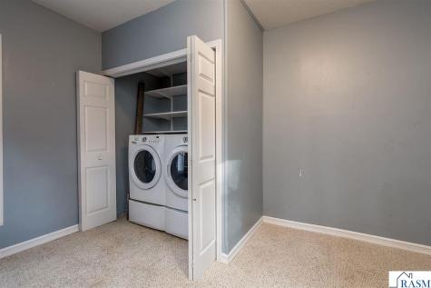 321 E Humphrey Street Lake Crystal MN 56055