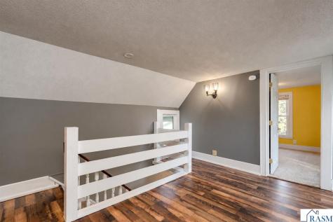 321 E Humphrey Street Lake Crystal MN 56055