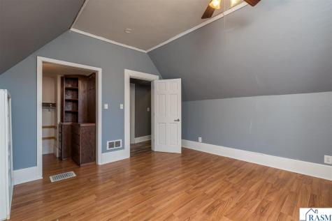 321 E Humphrey Street Lake Crystal MN 56055