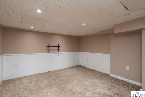 321 E Humphrey Street Lake Crystal MN 56055