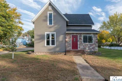 321 E Humphrey Street Lake Crystal MN 56055