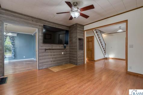 321 E Humphrey Street Lake Crystal MN 56055