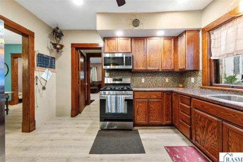 117 Shaubut Street Mankato MN 56001