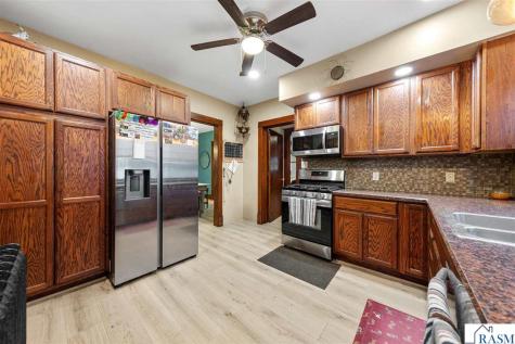 117 Shaubut Street Mankato MN 56001