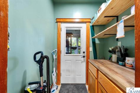 117 Shaubut Street Mankato MN 56001