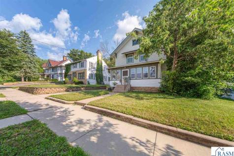 117 Shaubut Street Mankato MN 56001