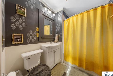 117 Shaubut Street Mankato MN 56001
