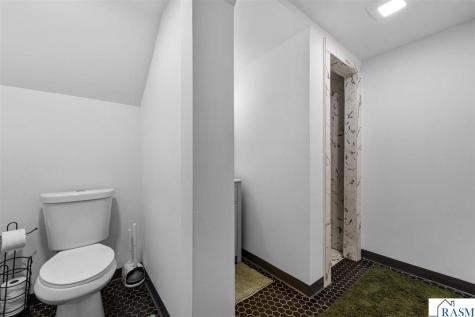 117 Shaubut Street Mankato MN 56001