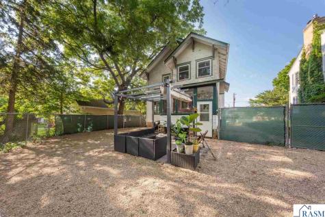 117 Shaubut Street Mankato MN 56001