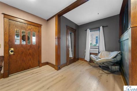 117 Shaubut Street Mankato MN 56001