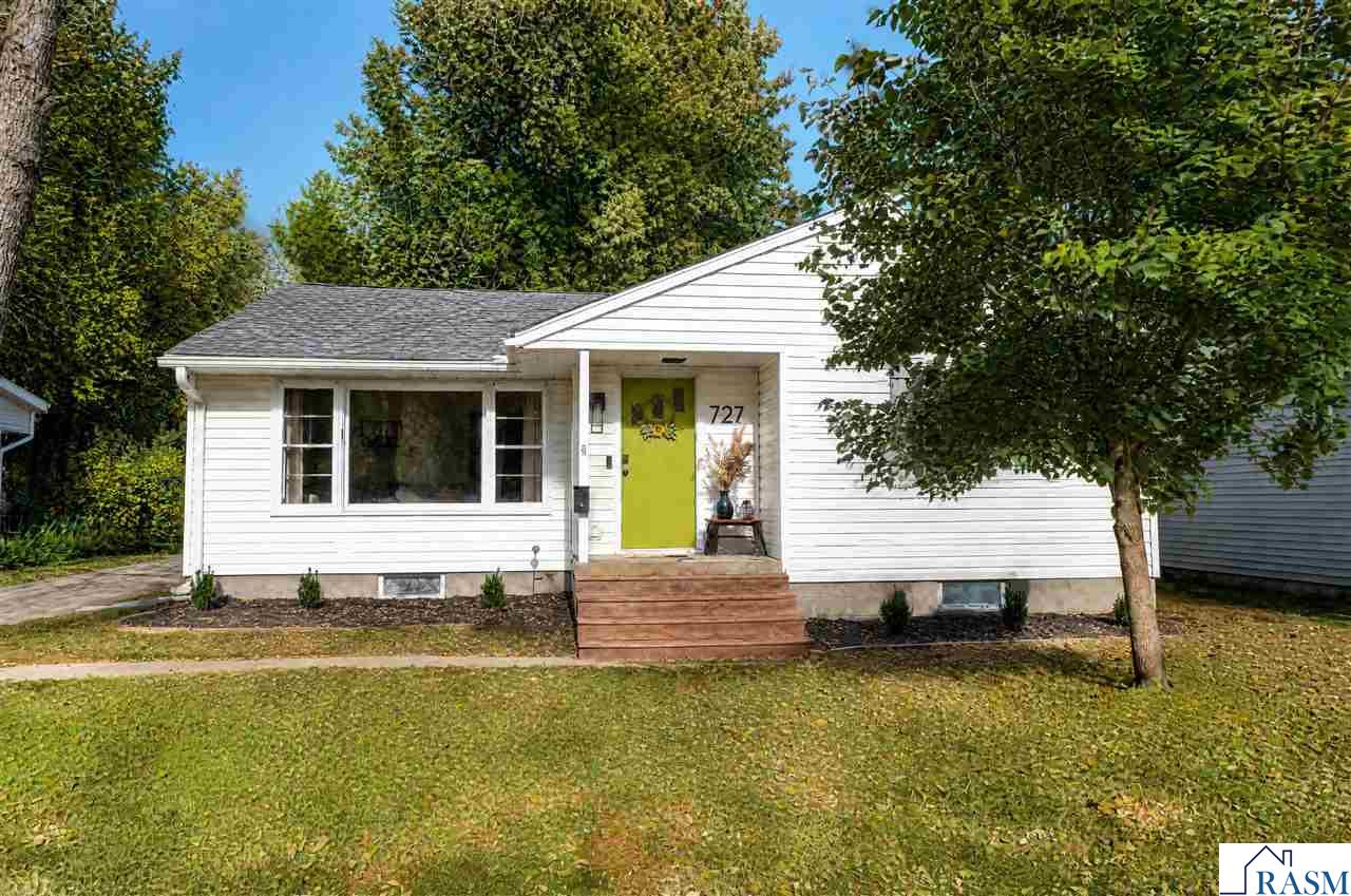 727 Austin Drive St. Peter MN 56082