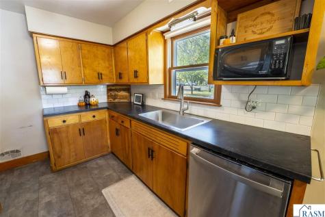 727 Austin Drive St. Peter MN 56082