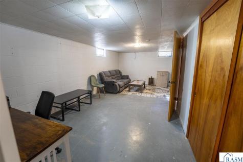 727 Austin Drive St. Peter MN 56082
