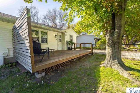 727 Austin Drive St. Peter MN 56082