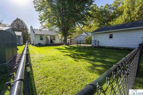 727 Austin Drive St. Peter MN 56082