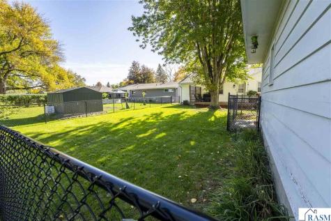 727 Austin Drive St. Peter MN 56082