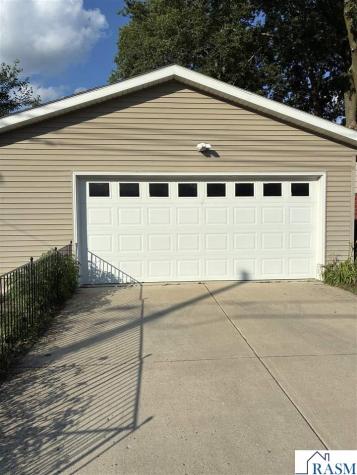 819 North Washington Street New Ulm MN 56073
