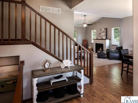 304 Tanager Road Mankato MN 56001