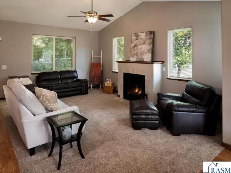 304 Tanager Road Mankato MN 56001