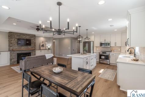 1346 Birchwood Drive New Ulm MN 56073