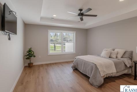 1346 Birchwood Drive New Ulm MN 56073
