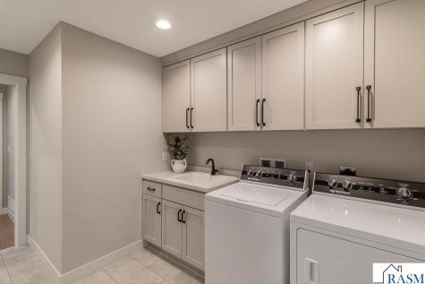1346 Birchwood Drive New Ulm MN 56073