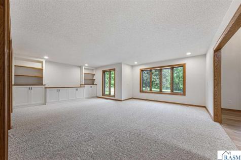 101 Pohl Road Mankato MN 56001