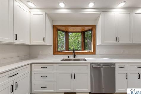 101 Pohl Road Mankato MN 56001