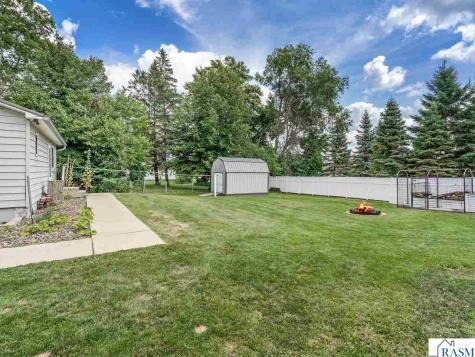 1429 Rice Lake Street Owatonna MN 55060