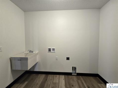 2118 Nelson Street St. Peter MN 56082-2252