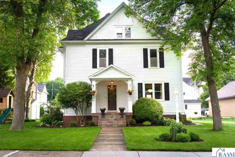 110 SW Summit Street Sleepy Eye MN 56085