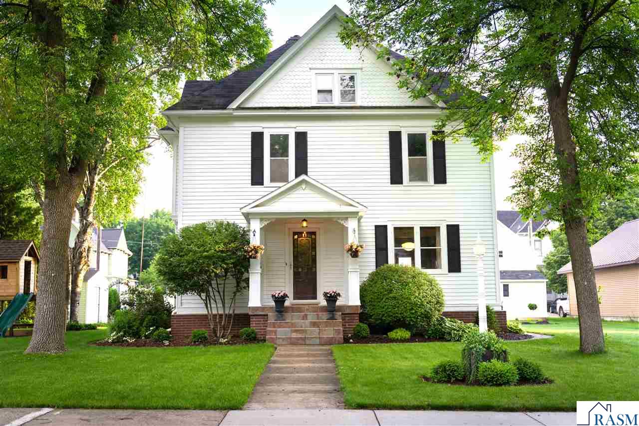 110 SW Summit Street Sleepy Eye MN 56085