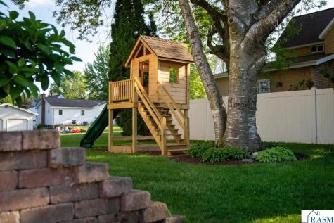 110 SW Summit Street Sleepy Eye MN 56085