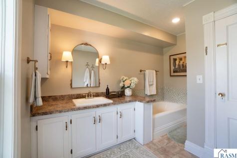 110 SW Summit Street Sleepy Eye MN 56085