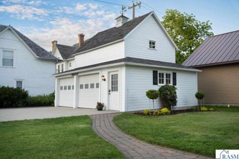 110 SW Summit Street Sleepy Eye MN 56085
