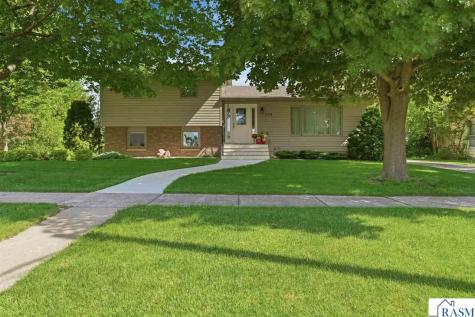 220 E North Street Amboy MN 56010