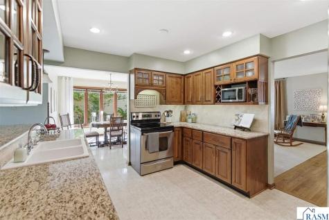 220 E North Street Amboy MN 56010
