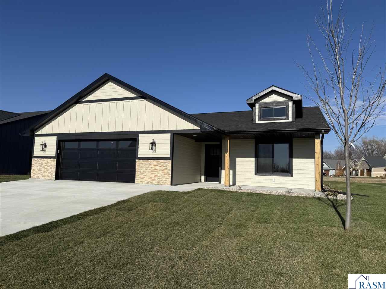 309 Pinehurst Drive Mankato MN 56001