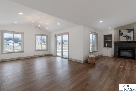 309 Pinehurst Drive Mankato MN 56001